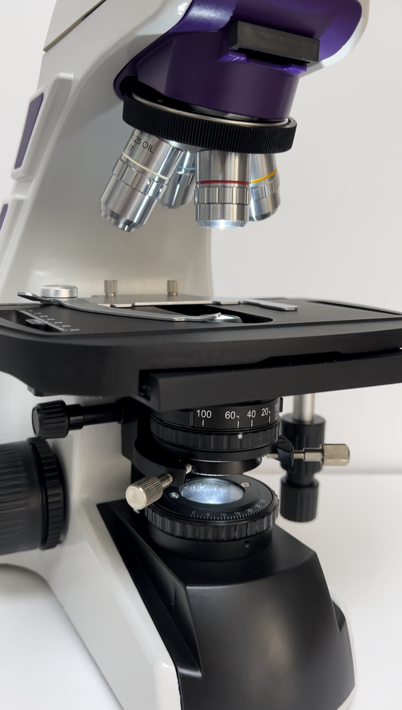 TT-2016B Microscope with articulated binocular head